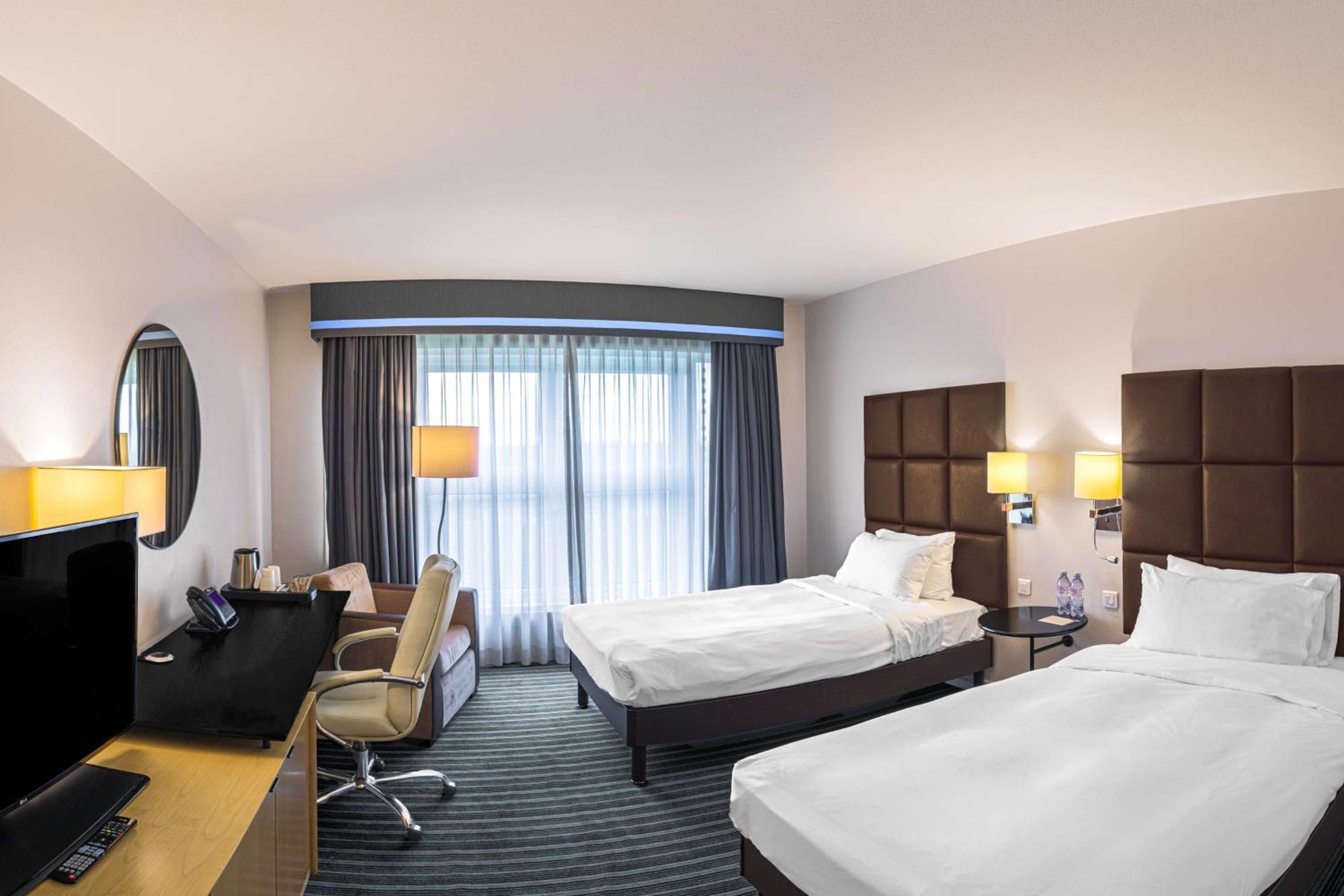 Van Der Valk Hotel Paris Cdg Airport Roissy-en-France Exterior foto